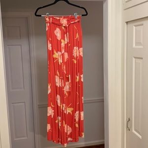 Billabong coral flowy pants. Excellent condition